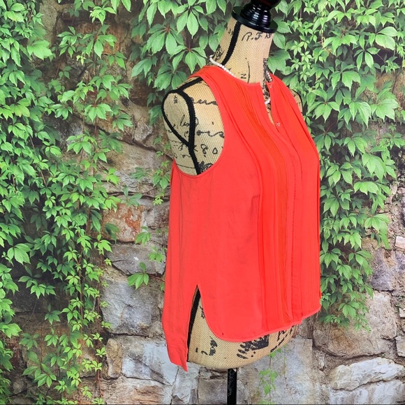 DIANE VON FURSTENBERG Crepe Slice Sleeveless Poppy Colored Top, 0 - Picture 4 of 15